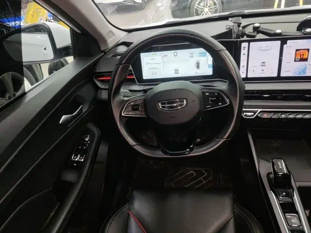 Geely Binrui — Фото автомобиля 10