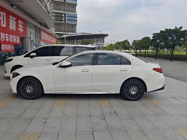 Mercedes-Benz C-Class — Фото автомобиля 3