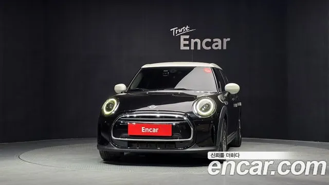 Mini Cooper Cooper 5 дверей Classic — Фото автомобиля 3