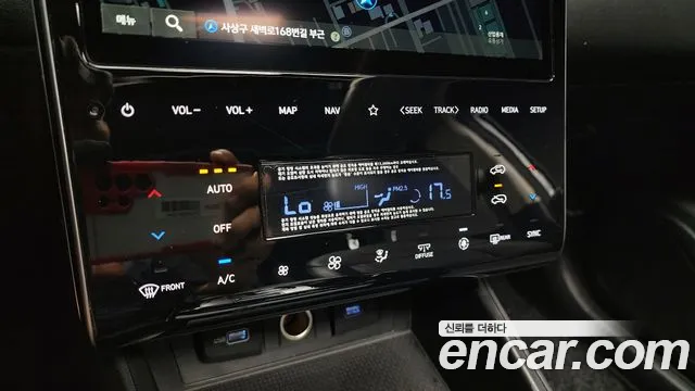 Hyundai Tucson Tucson (NX4) Бензин 1.6 Turbo 4WD — Фото автомобиля 16