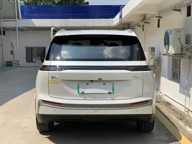 GAC Aion Y — Фото автомобиля 12
