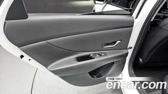 Hyundai AVANTE Новый Avante (CN7) — Фото автомобиля 25