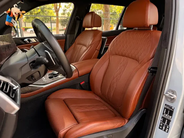 BMW X7 — Фото автомобиля 26