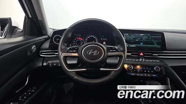 Hyundai AVANTE Avante (CN7) — Фото автомобиля 12