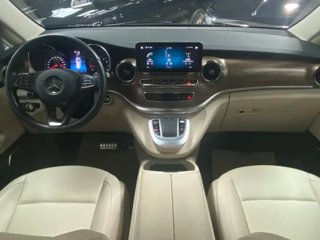 Mercedes-Benz V-Class — Фото автомобиля 5