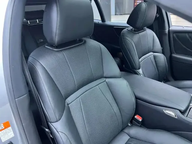 Lexus LS — Фото автомобиля 23