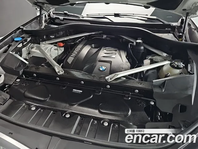 BMW X6 xDrive40i M Sport — Фото автомобиля 6