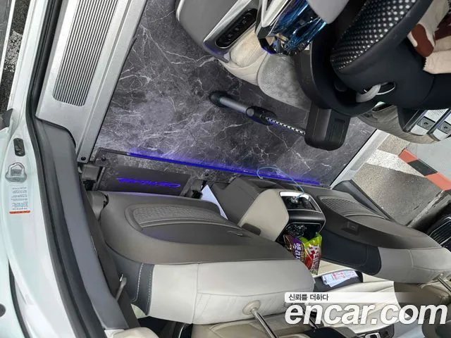 Kia Canival Новый Carnival 4 поколение Дизель 9 мест Hi-Limousine (Спецкузов) — Фото автомобиля 14