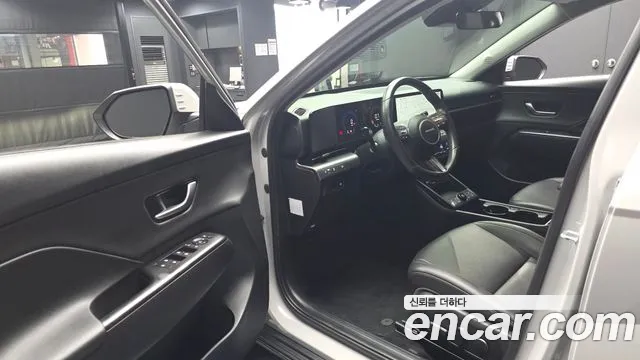 Hyundai Kona Kona (SX2) Бензин 1.6 Turbo 4WD — Фото автомобиля 10