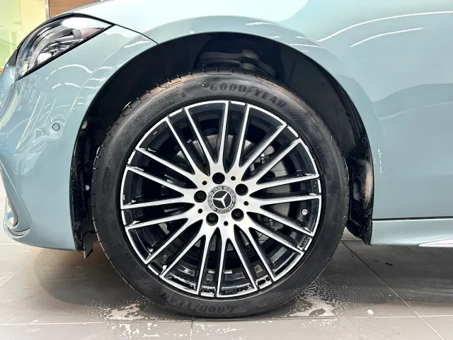 Mercedes-Benz C-Class — Фото автомобиля 13