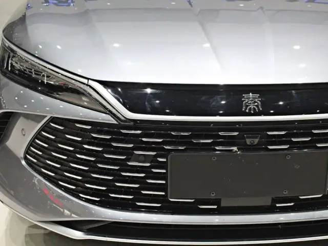 BYD Qin L — Фото автомобиля 2