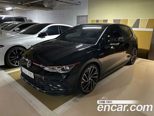 Фотография автомобиля — Volkswagen Golf Generation 8