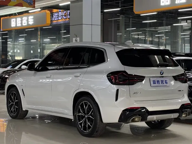 BMW X3 — Фото автомобиля 4