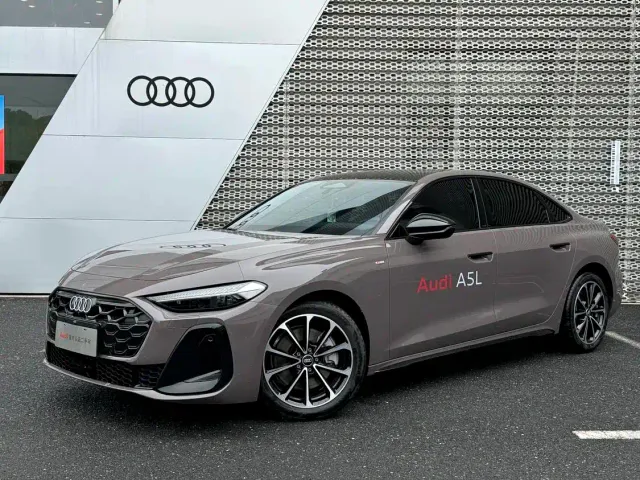 Фотография автомобиля — Audi A5L