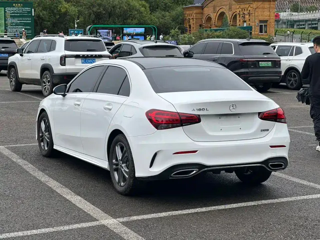 Mercedes-Benz A-Class — Фото автомобиля 6