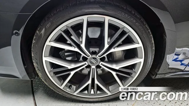 Audi A7 55 TFSI quattro Premium — Фото автомобиля 24