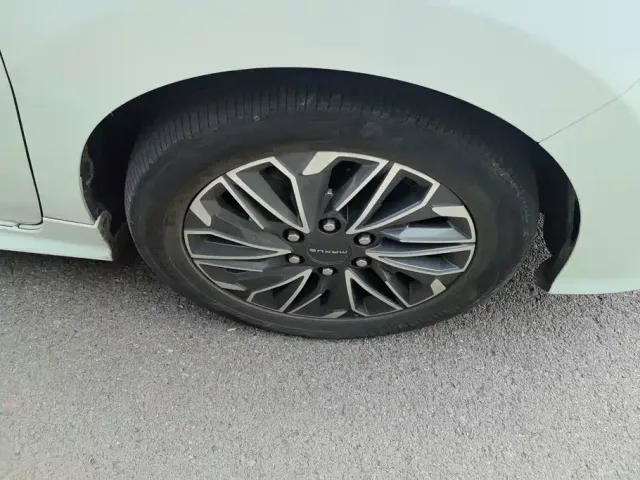 Maxus G20 — Фото автомобиля 6