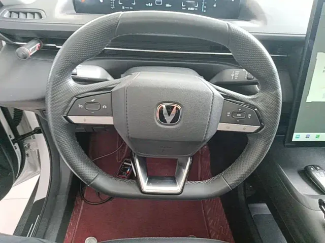 Changan Eado — Фото автомобиля 10