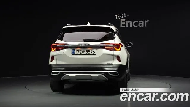 Kia Seltos — Фото автомобиля 4