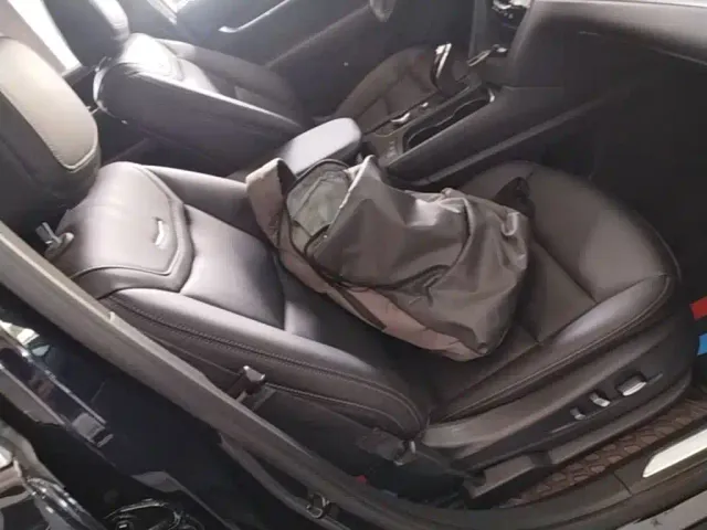 Cadillac XT5 — Фото автомобиля 24