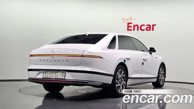 Hyundai Grandeur GN7 — Фото автомобиля 2