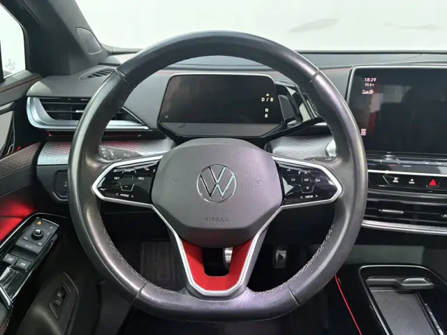 Volkswagen ID.6 X 2023 Ultimate Smart Long Range Edition — Фото автомобиля 13