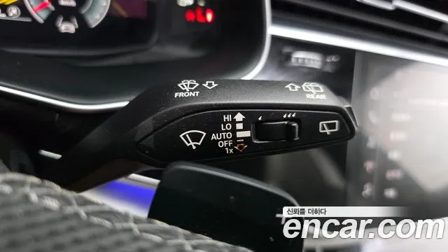 Audi Q7 55 TFSI quattro Premium — Фото автомобиля 26