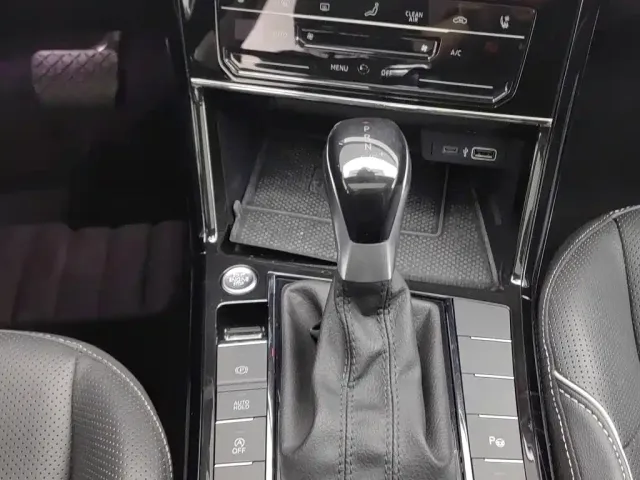 Volkswagen Passat — Фото автомобиля 13