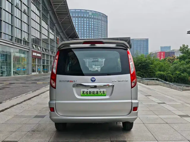 Foton Fengjing Zhilan G5 Hybrid — Фото автомобиля 5