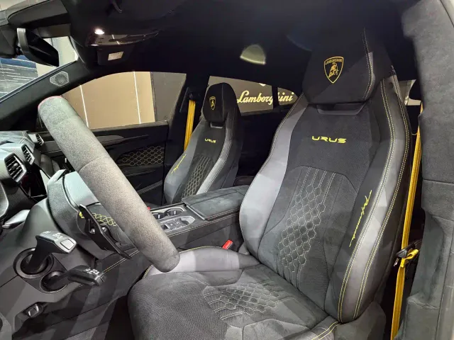 Lamborghini Urus — Фото автомобиля 6