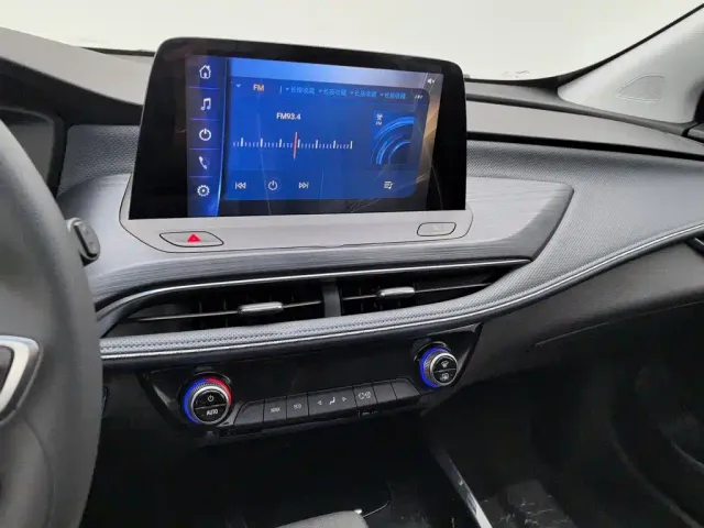 Buick Velite 6 — Фото автомобиля 12