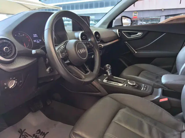 Audi Q2L — Фото автомобиля 4