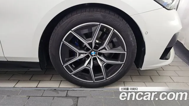 BMW 5-Series 5 серия (G60) 523d xDrive M Sport — Фото автомобиля 16