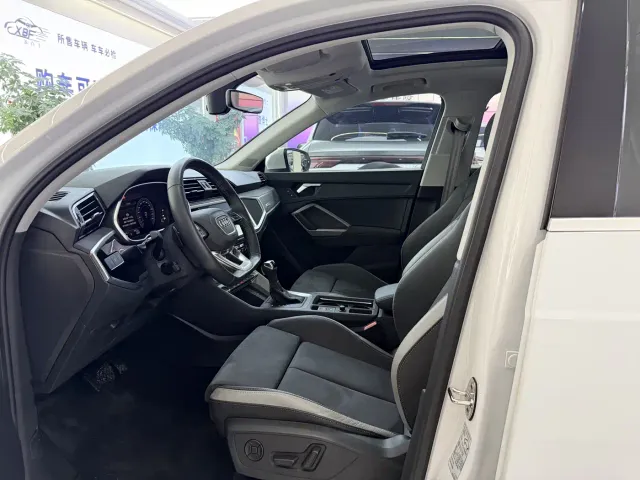 Audi Q3 — Фото автомобиля 4