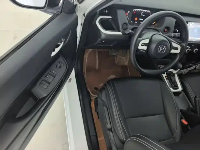 Honda Fit — Фото автомобиля 15
