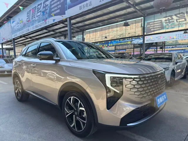 Фотография автомобиля — Changan CS55PLUS PHEV