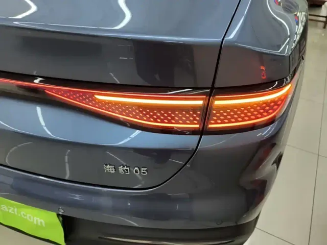 BYD Seal 05 DM-i — Фото автомобиля 7