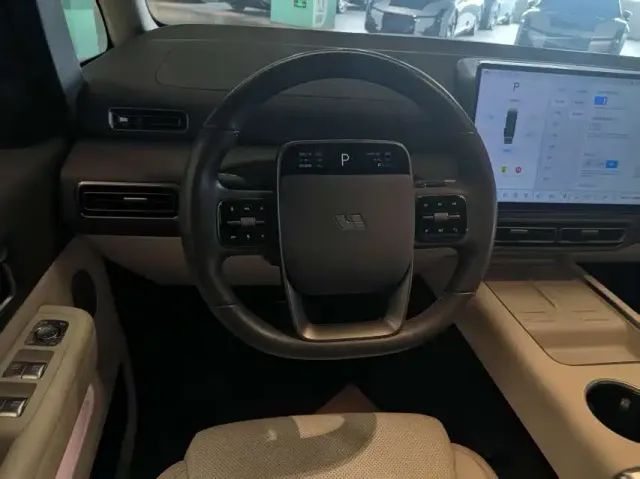 Li Auto MEGA — Фото автомобиля 7