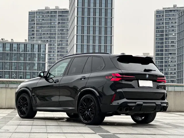 BMW X5 M — Фото автомобиля 7