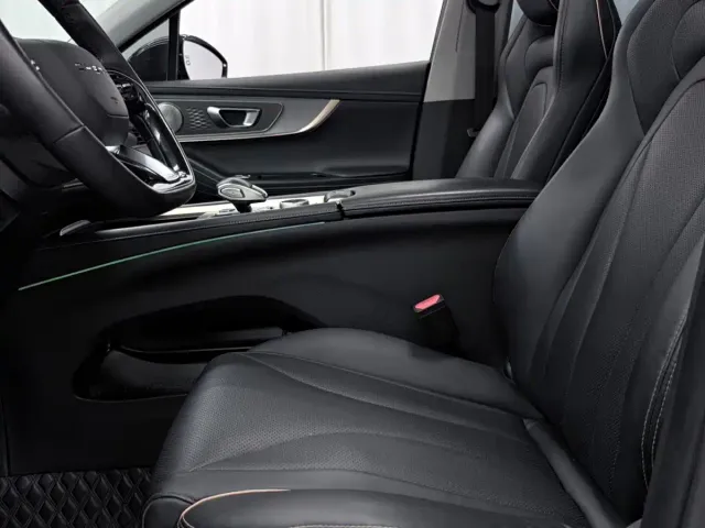 Chery Omoda 5 — Фото автомобиля 10