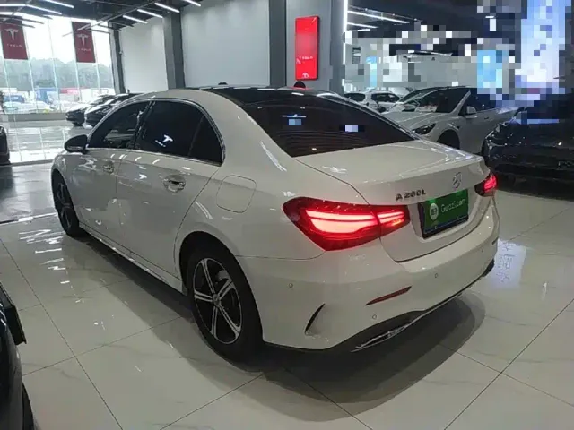 Mercedes-Benz A-Class — Фото автомобиля 4