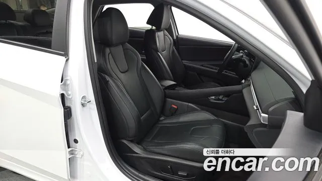 Hyundai Avante CN7 — Фото автомобиля 25