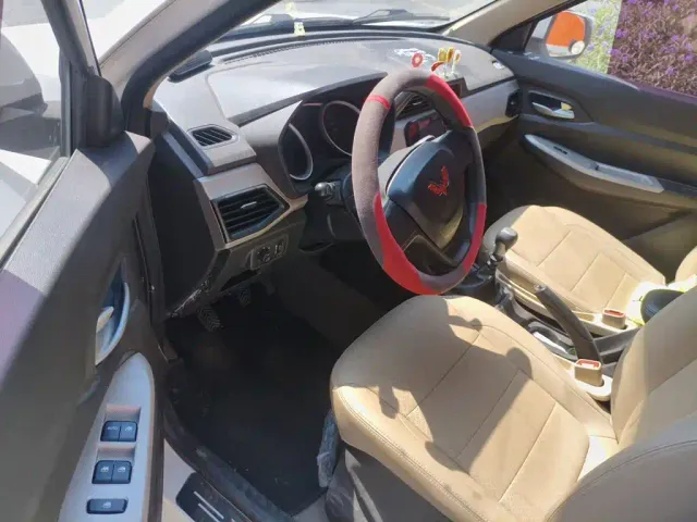Wuling Hongguang — Фото автомобиля 12