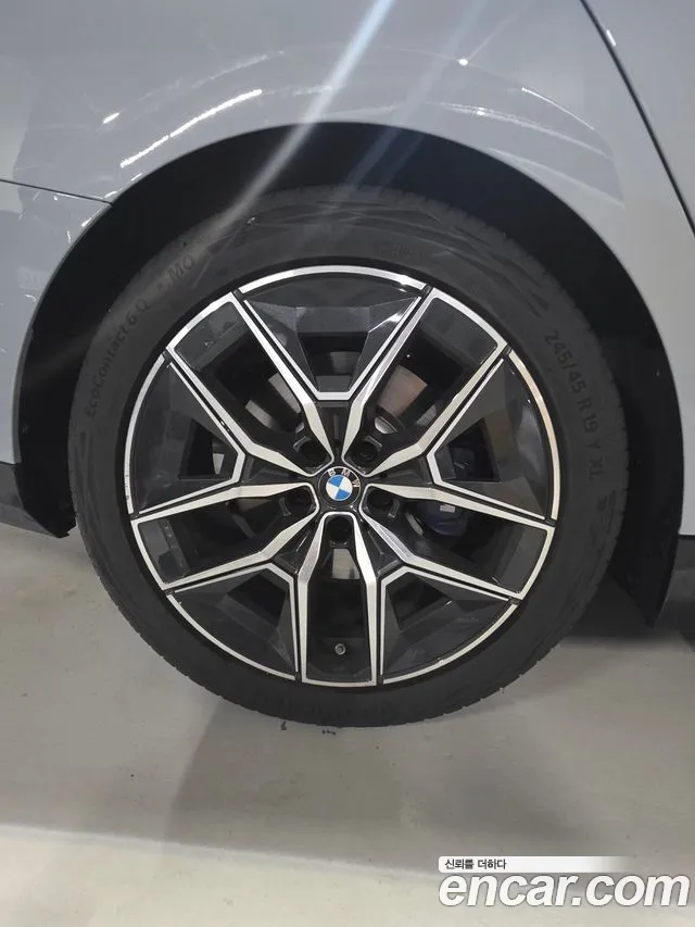 BMW 5 Series G60 — Фото автомобиля 6