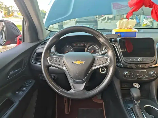 Chevrolet Equinox — Фото автомобиля 10