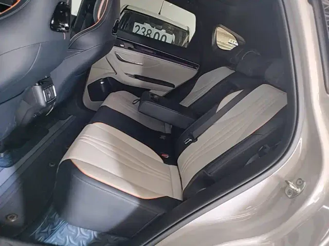 BYD Song PLUS — Фото автомобиля 16
