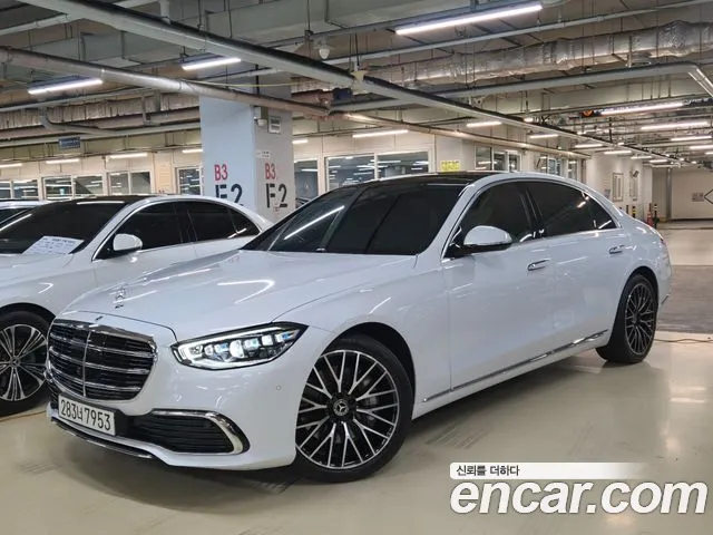 Mercedes-Benz S-Class — Фото автомобиля 4