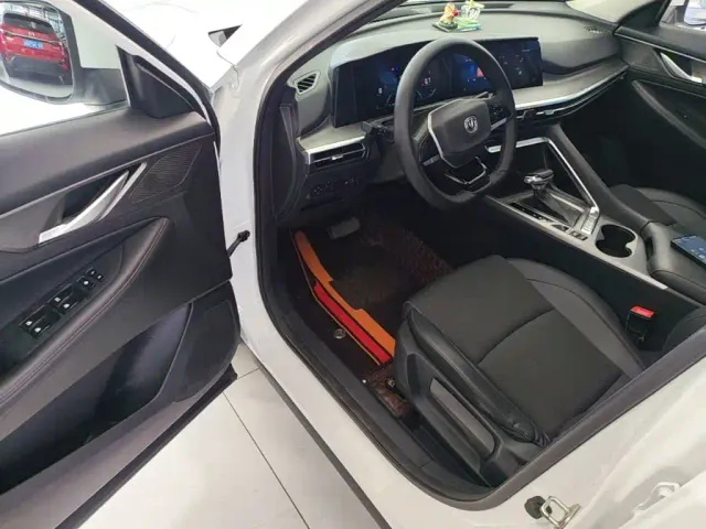 Changan CS35 Plus — Фото автомобиля 15