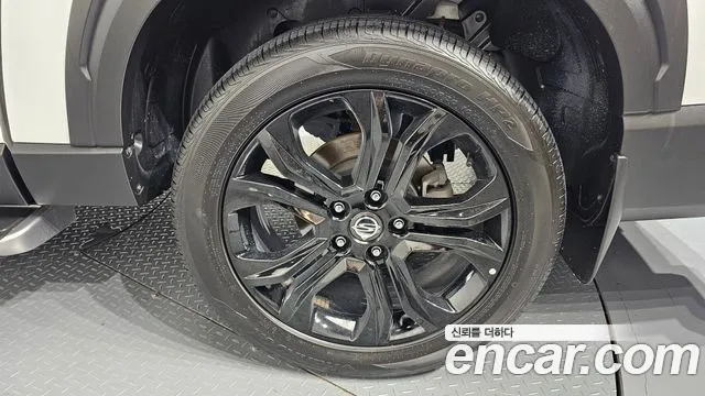 KG_Mobility_Ssangyong Rexton Новый Rexton Sport Khan Дизель 2.2 4WD — Фото автомобиля 21