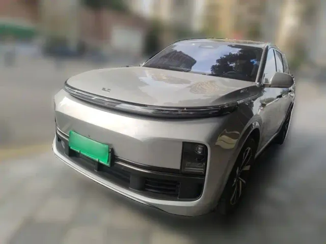 Фотография автомобиля — Li Auto L8